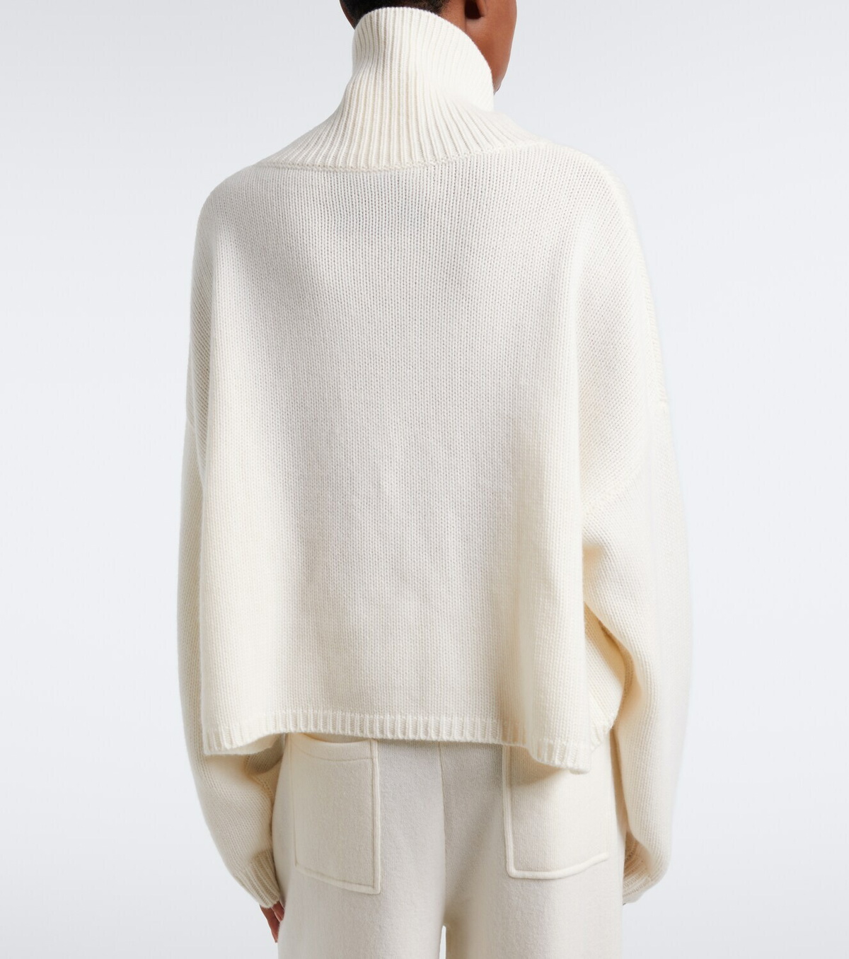 Lisa Yang Zerlina cashmere turtleneck sweater