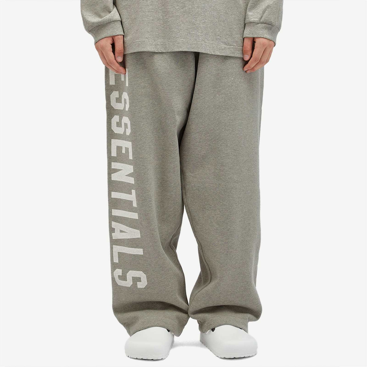 Essentials offers sweatpants