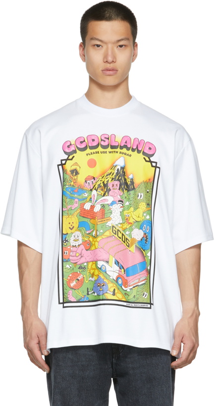 Photo: GCDS White 'GCDSLAND' T-Shirt