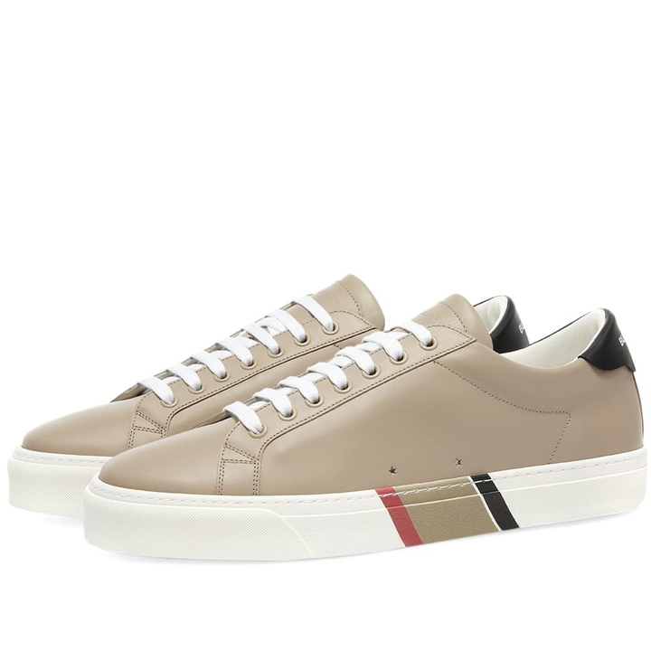 Photo: Burberry Rangleton Sneaker