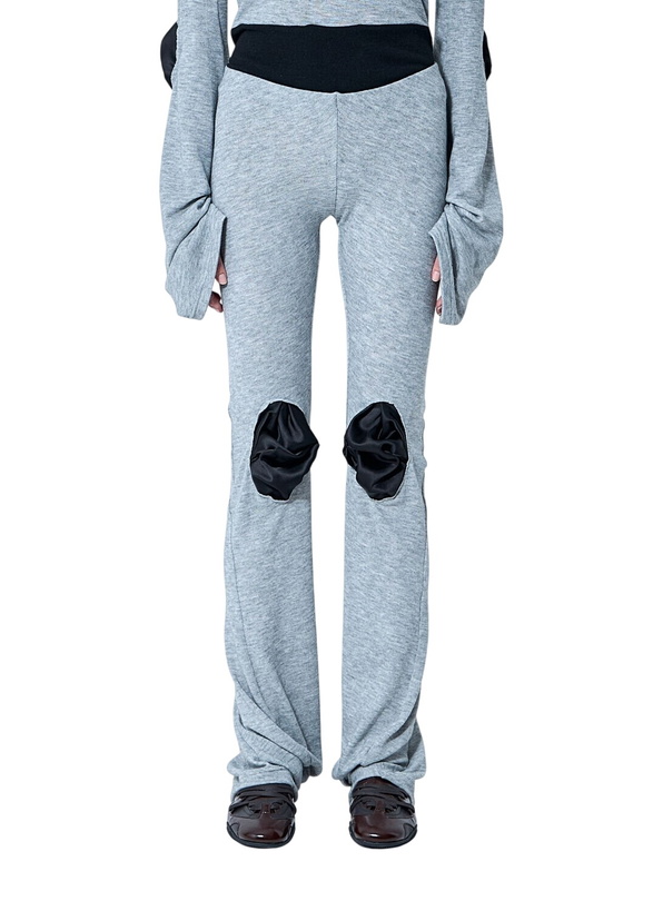 Photo: Sia Arnika Knit Knee Pants