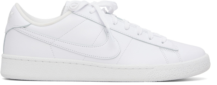Photo: Nike White Tennis Classic CS Sneakers