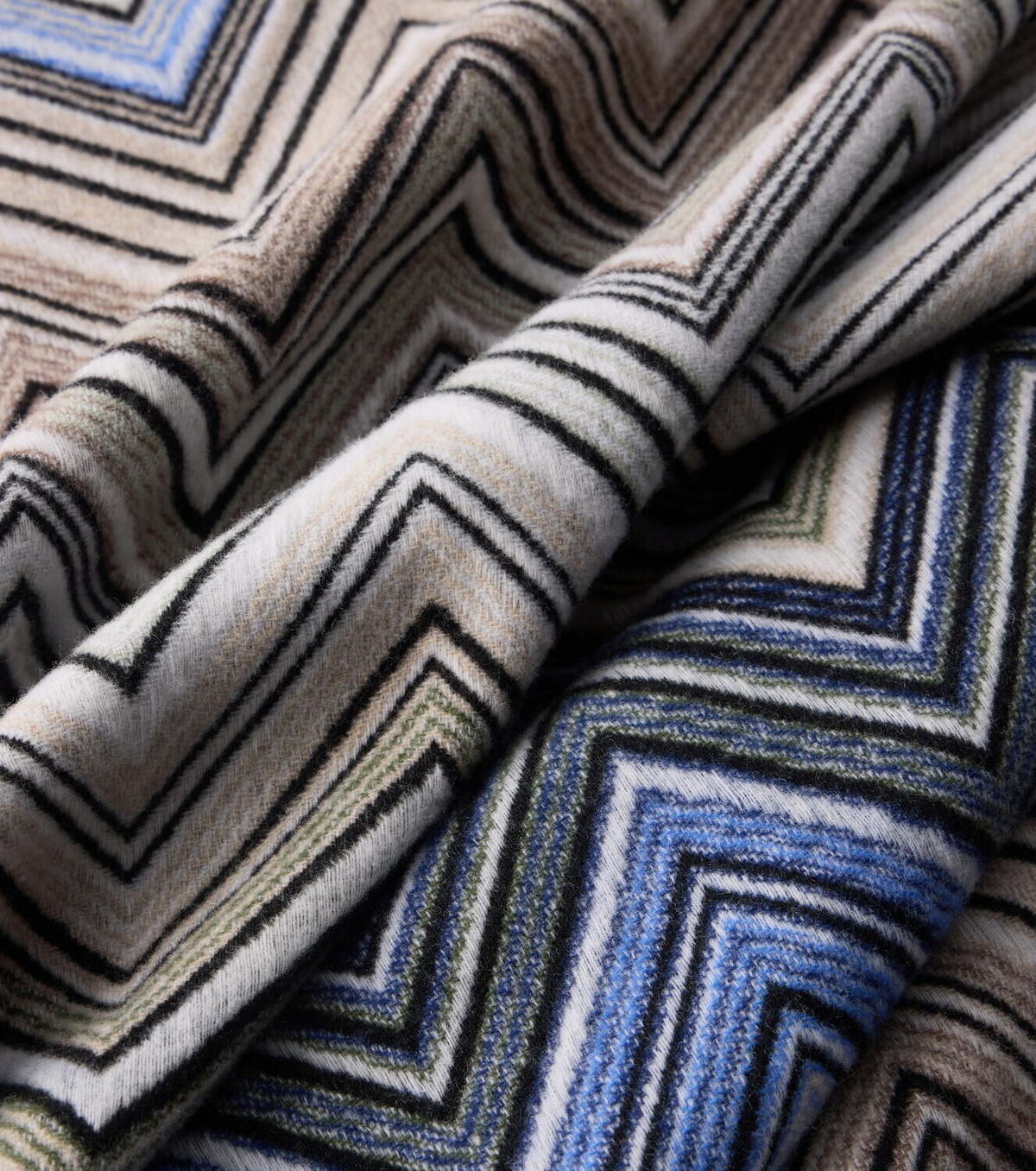 Missoni Perseo Zigzag wool and cashmere throw