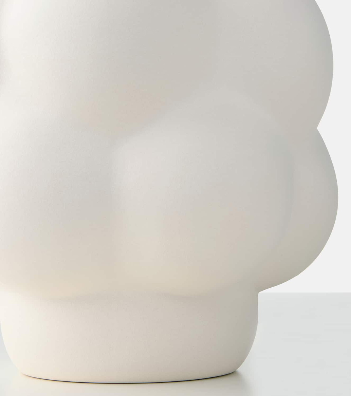 Louise Roe Balloon 09 ceramic plant pot