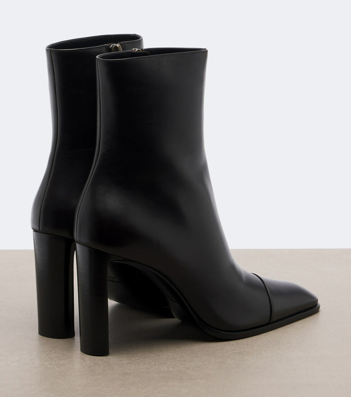 Saint Laurent Venetia leather ankle boots