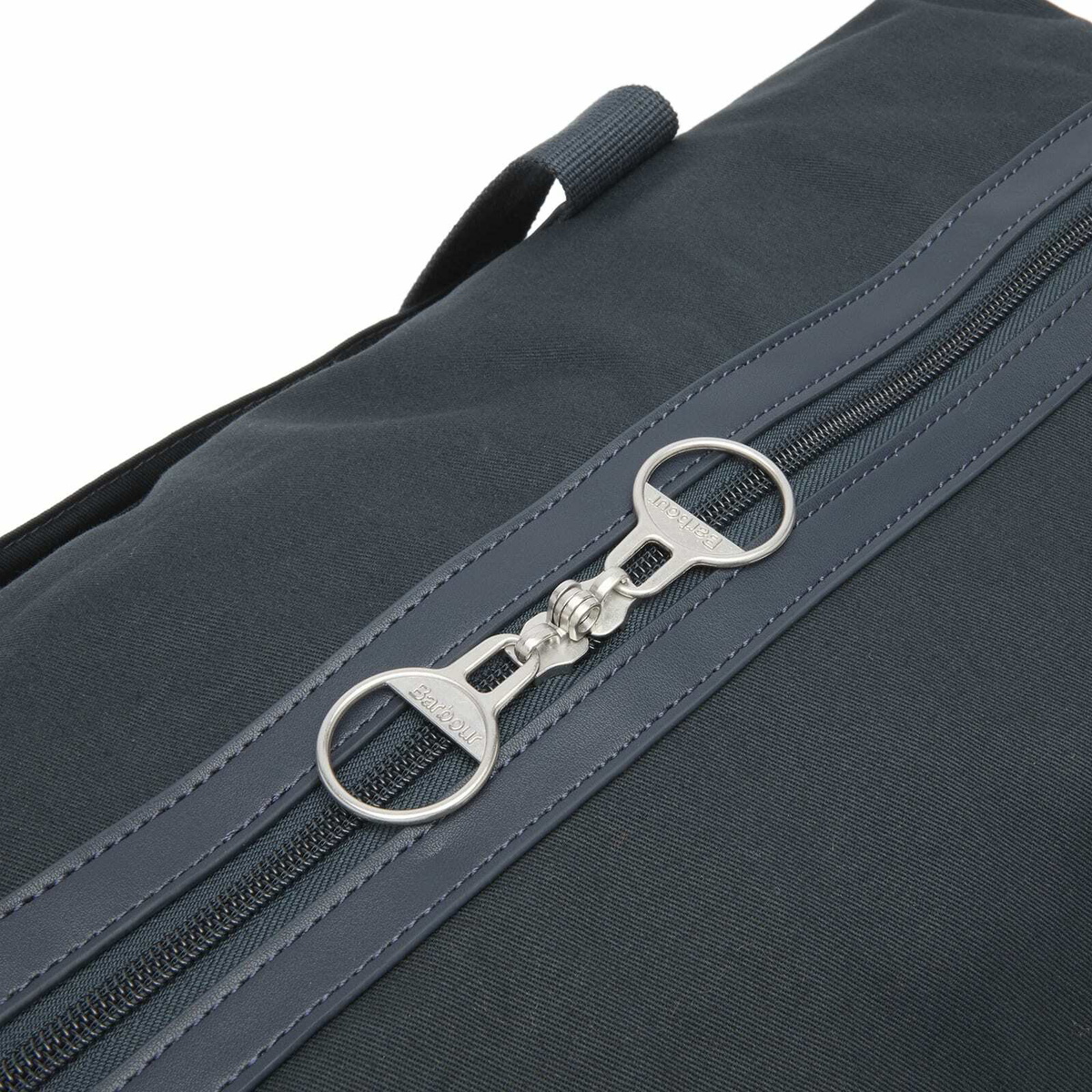 Barbour Men's Cascade City Holdall Bag in Navy 