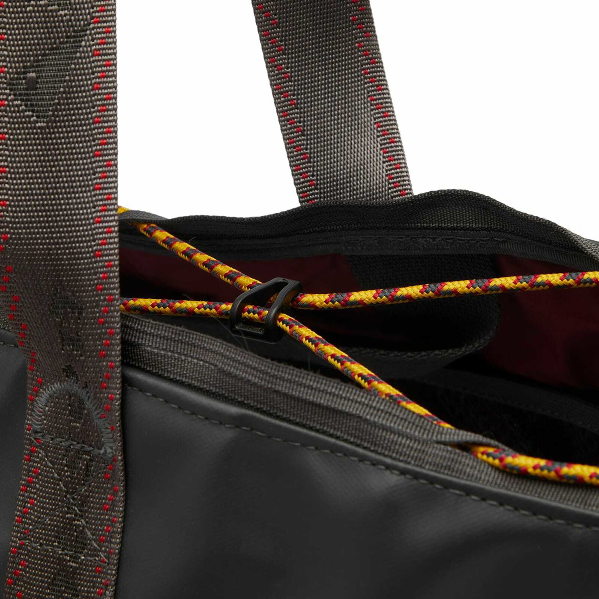 Klättermusen Men's Eljudner 25L Tote in Raven 