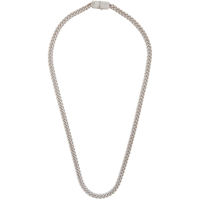 Photo: Tom Wood Silver Thin Rounded Curb Necklace