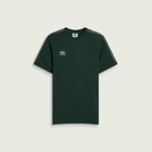 Umbro Men's Taped T-Shirt in Pine Grove/Pelican