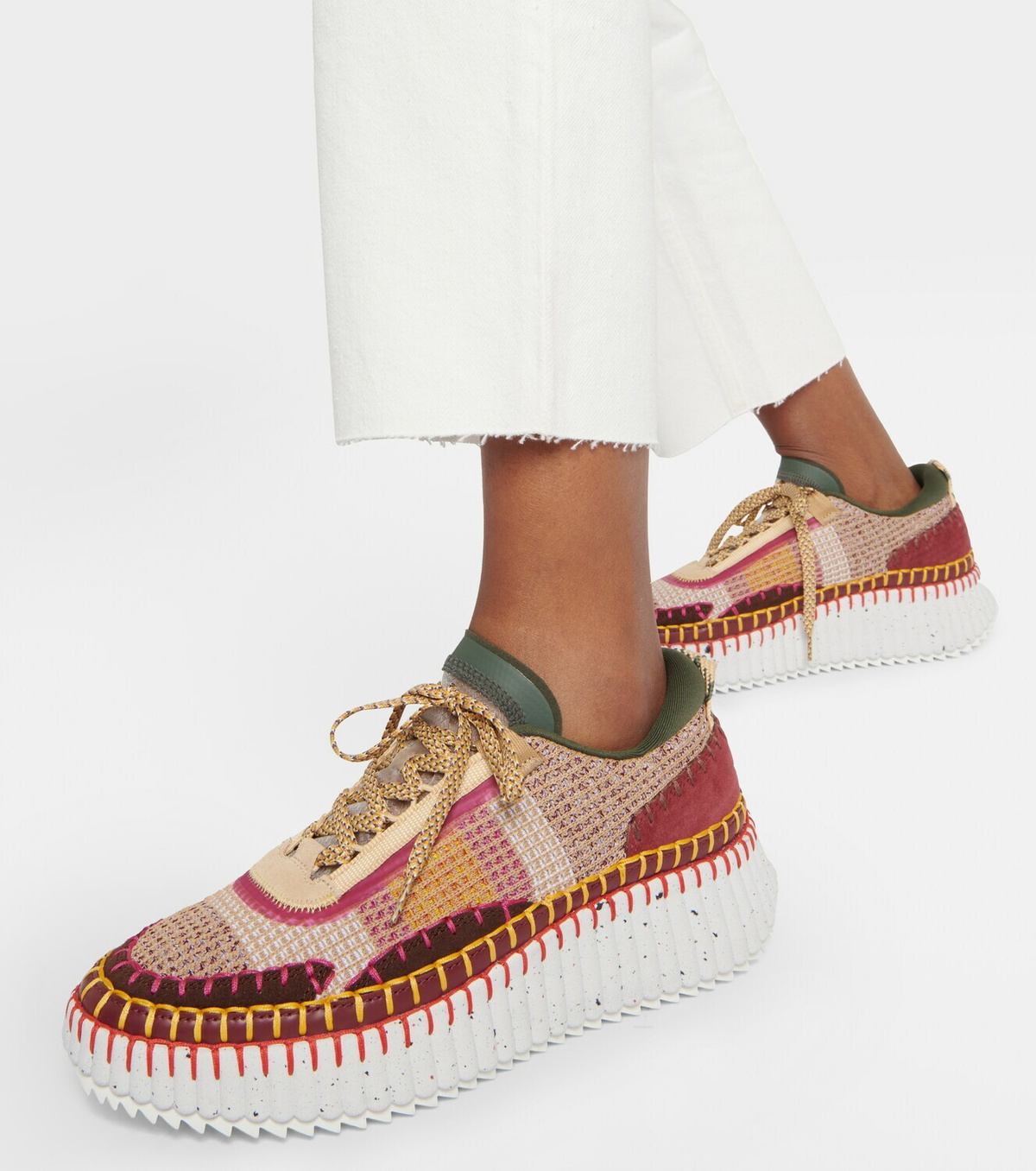 スニーカー Chloe' Nama Low-Top Mesh Sneakers With Suede Inserts CHLOÉ Nama embroidered suede and recycled-mesh sneakers