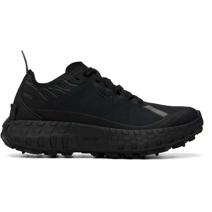 Photo: Norda Black 001A Sneakers