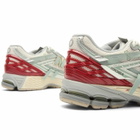 New Balance 1906 Sneaker in Sea Salt/Lone Star Grey