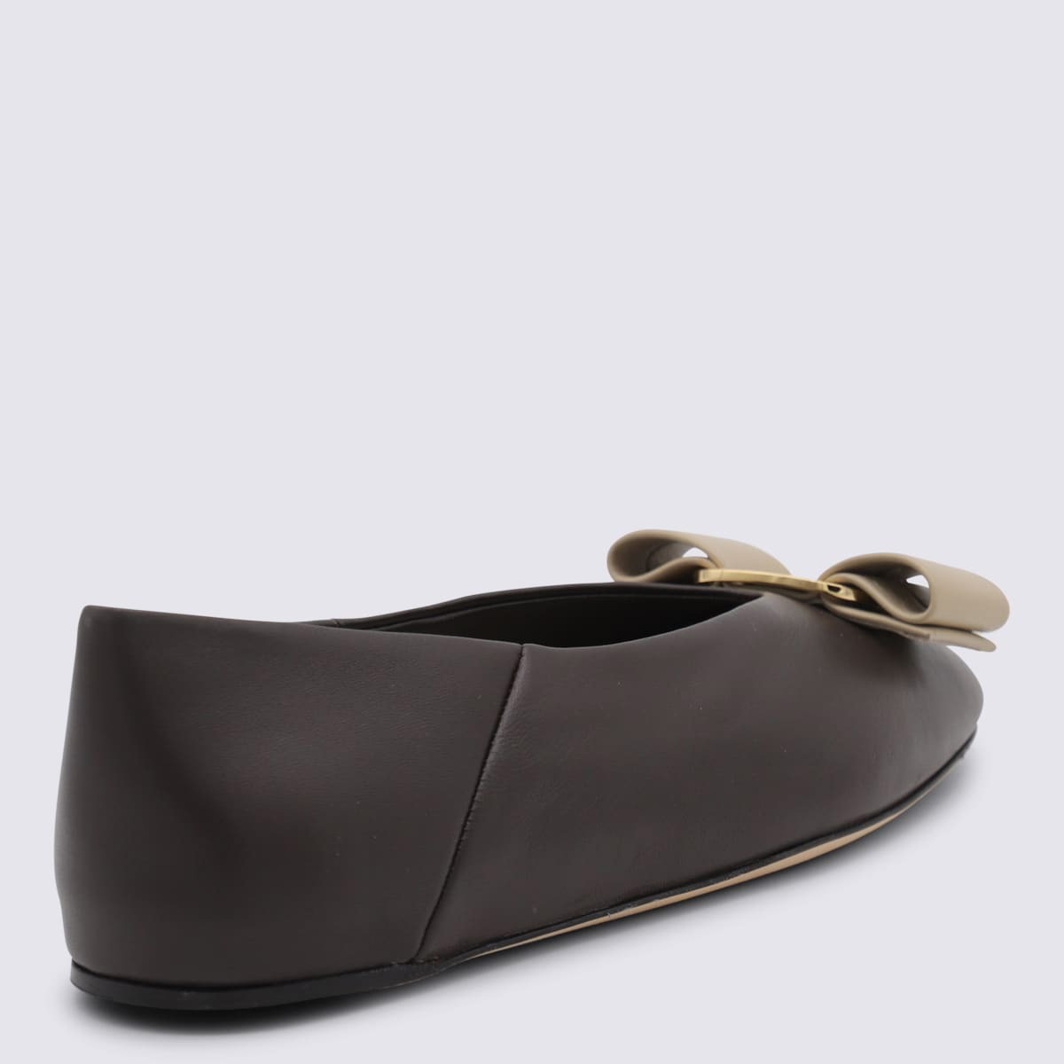 Ferragamo Black Vanna Flats Salvatore Ferragamo