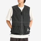 and wander Men's Tough Aramid Vest in Charcoal