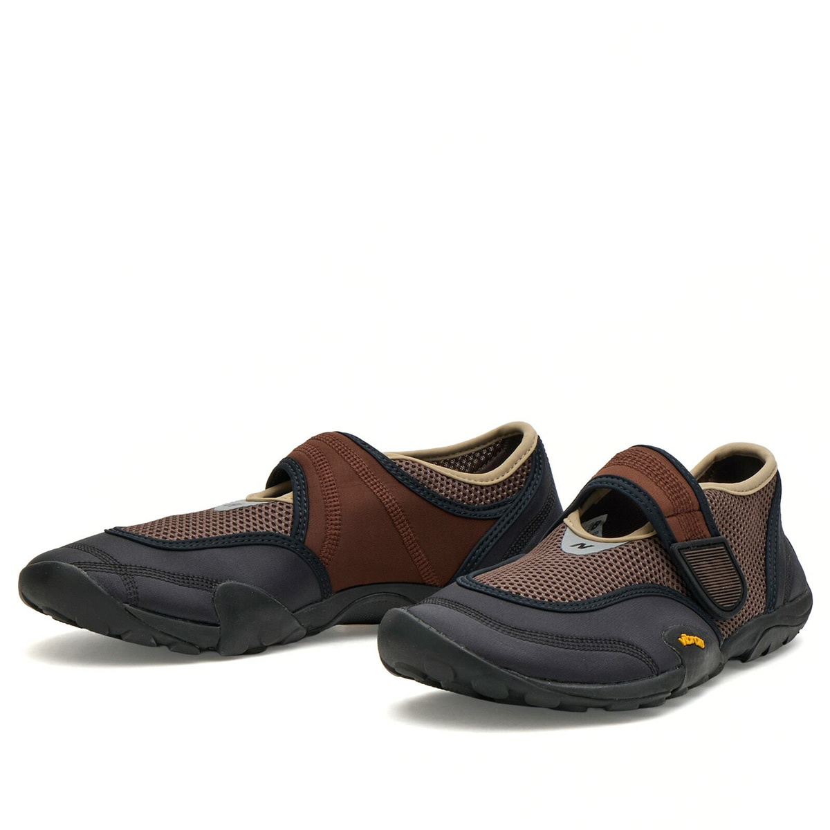 New Balance x Tokyo Design Studio MT2 Sneaker in Brown