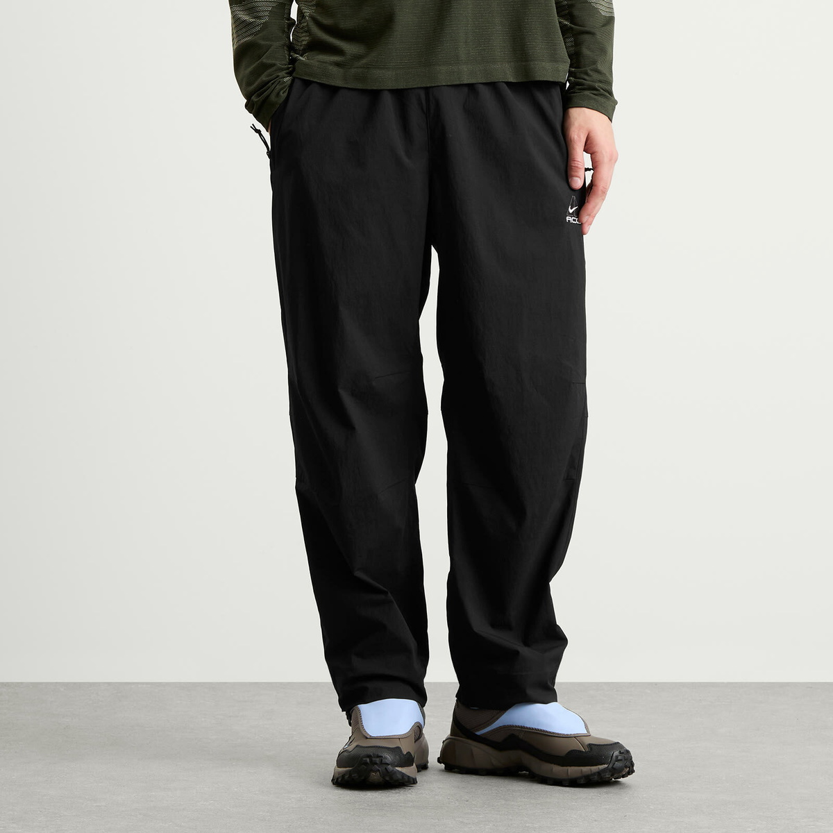 Nike Men's ACG Black Iguana Pant in Black/Summit White Nike