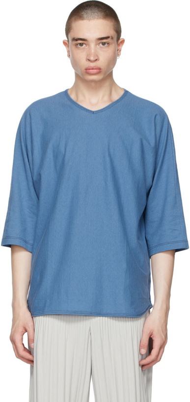 Photo: Homme Plissé Issey Miyake Blue Cotton Linen T-Shirt