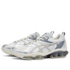 Asics GEL-QUANTUM KINETIC Sneakers in White/Light Dust
