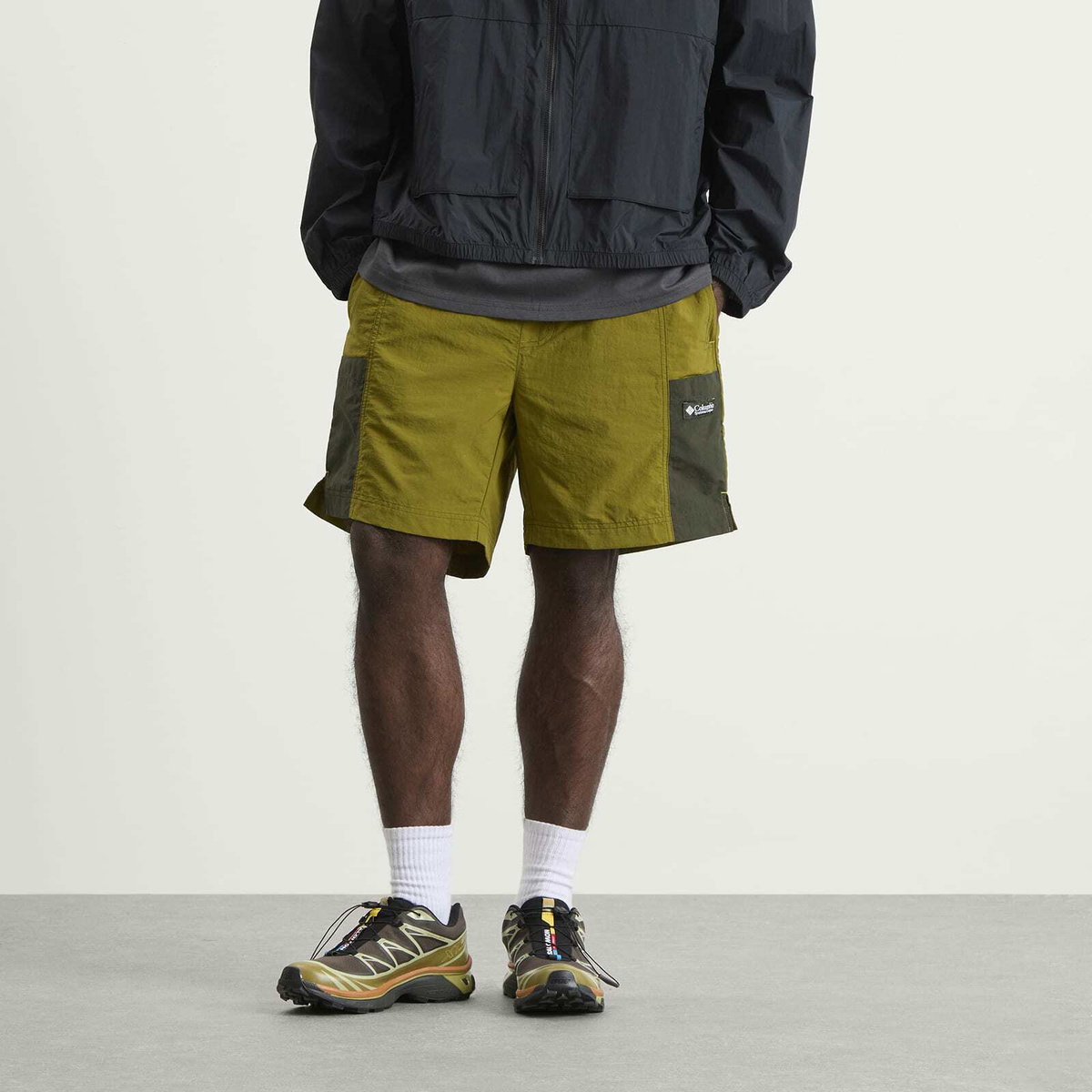 Columbia Men's Sequoia Grove™ Woven Shorts in Mossy Green Greenscape