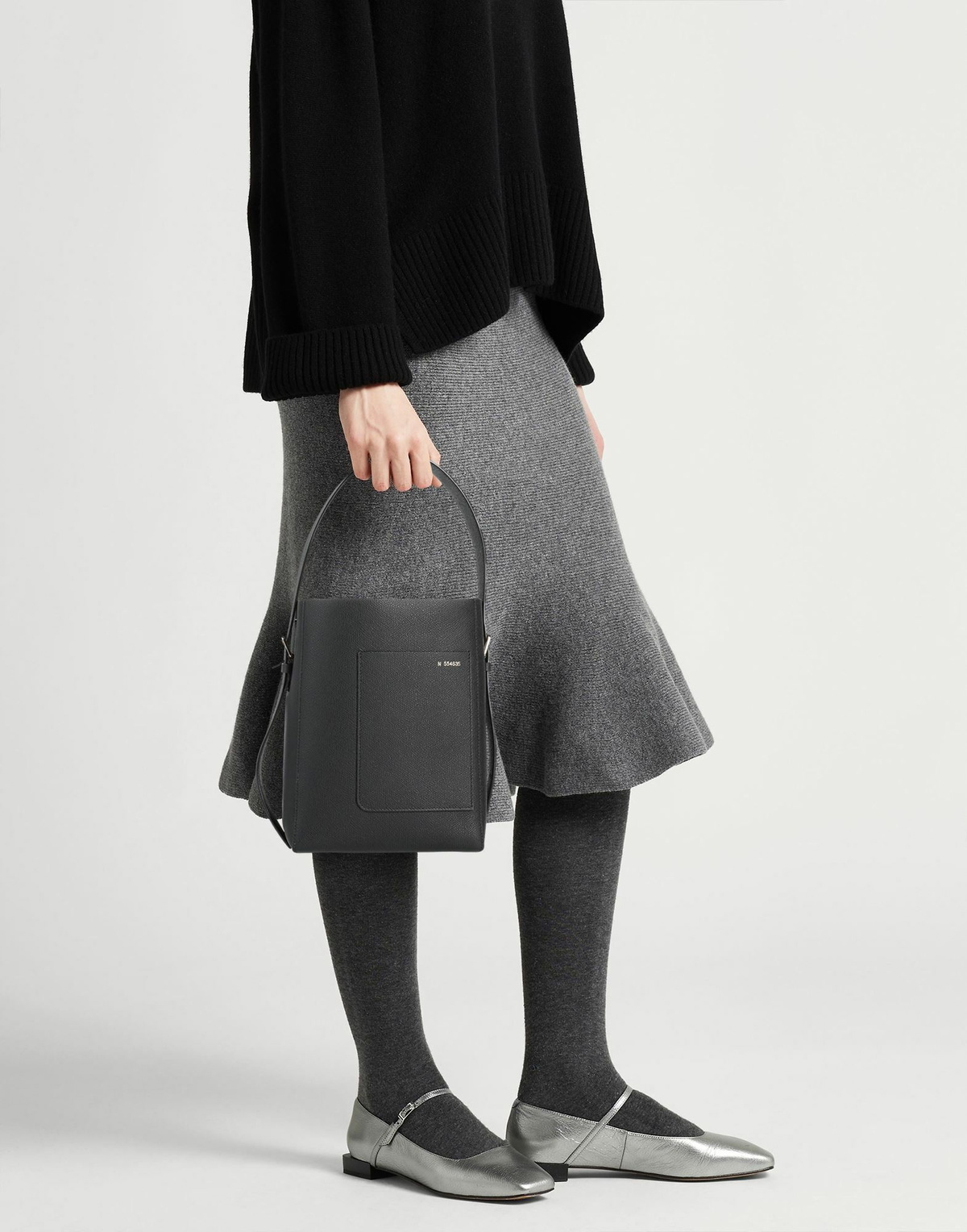 Valextra Borsa Secchiello Piccola Soft Womens Shoulder bag in Black