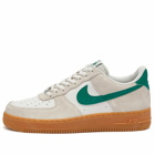 Nike Air Force 1 '07 Lv8 ESS+ in Phantom/Malachite/Gum Yellow