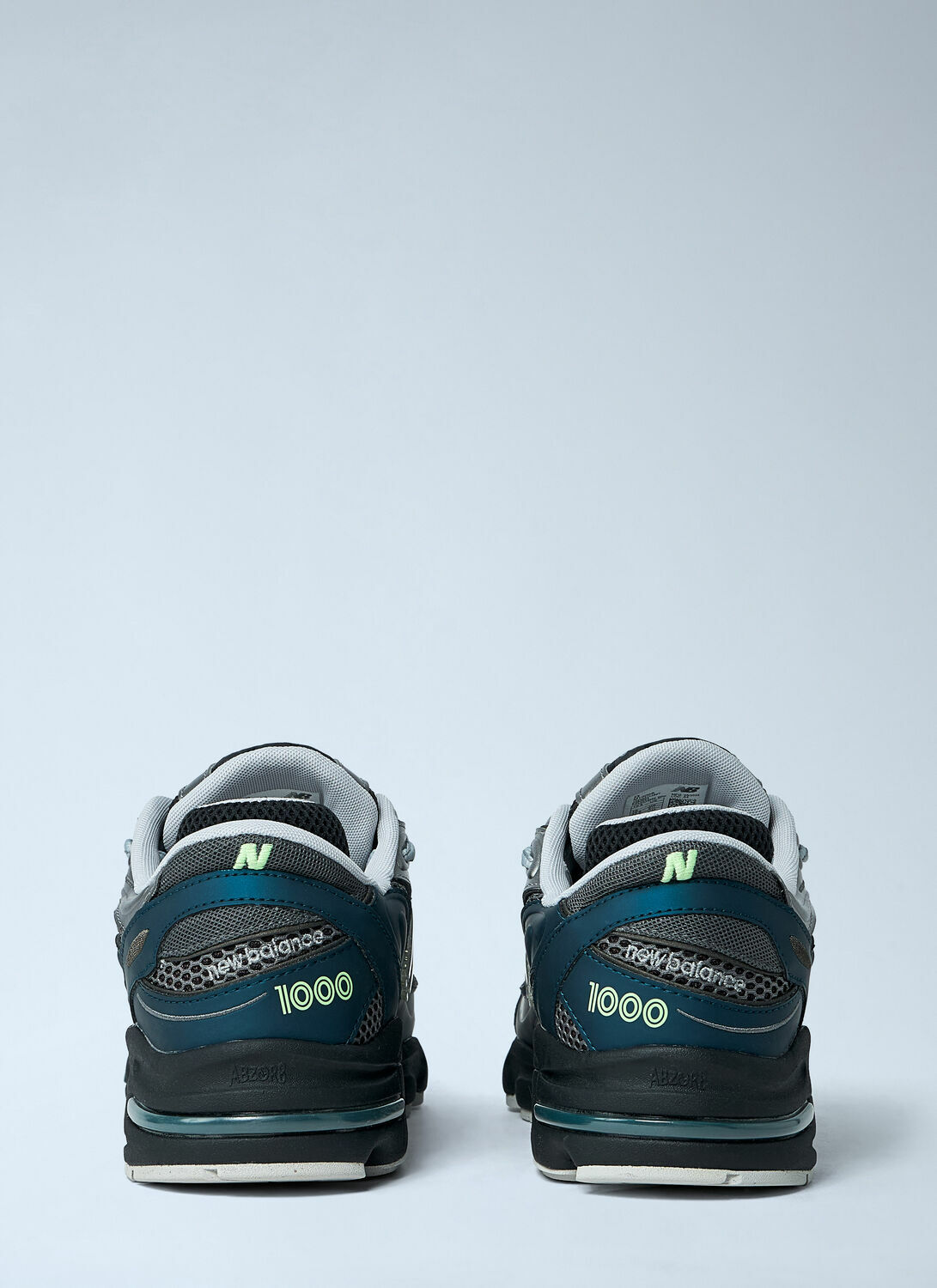 New Balance M1000 Sneakers