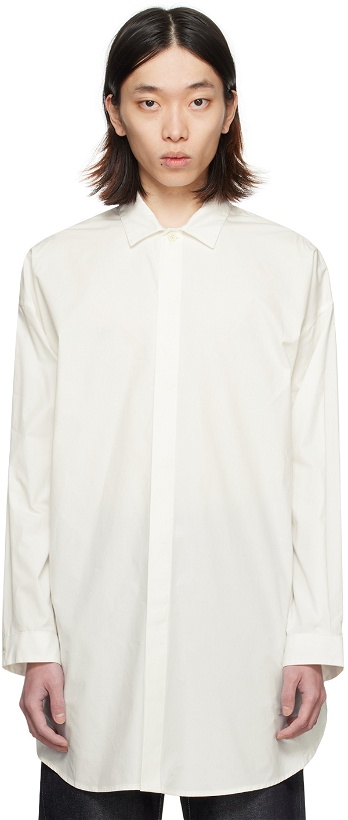Photo: SUNNEI Off-White Spread Collar Shirt