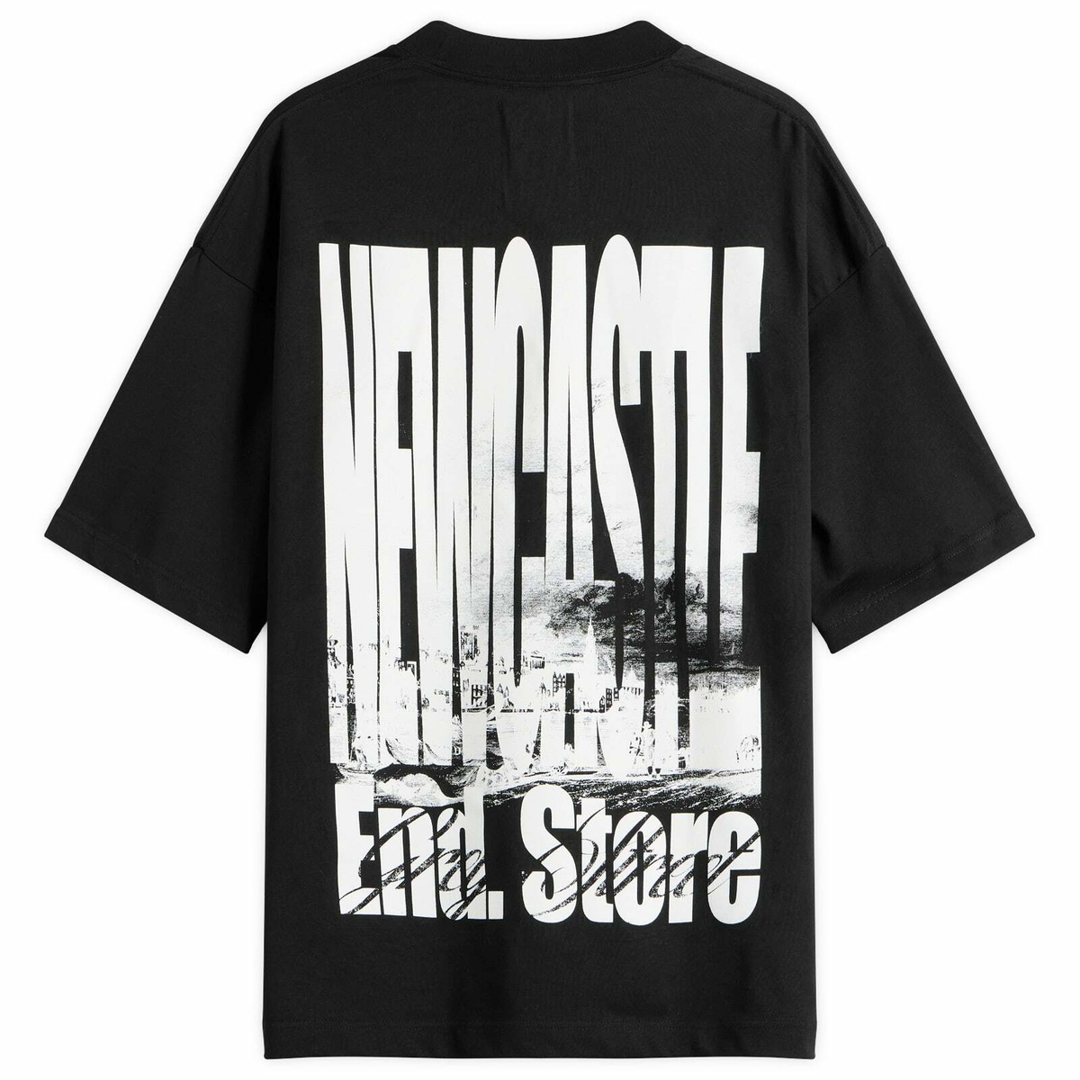 END. Newcastle T-Shirt in Black