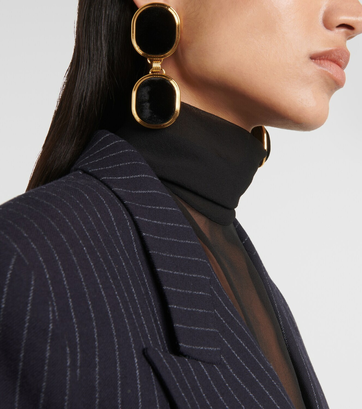 イヤリング Saint Laurent Earrings Saint Laurent logo-plaque Pearl Stud Earrings | White | FARFETCH