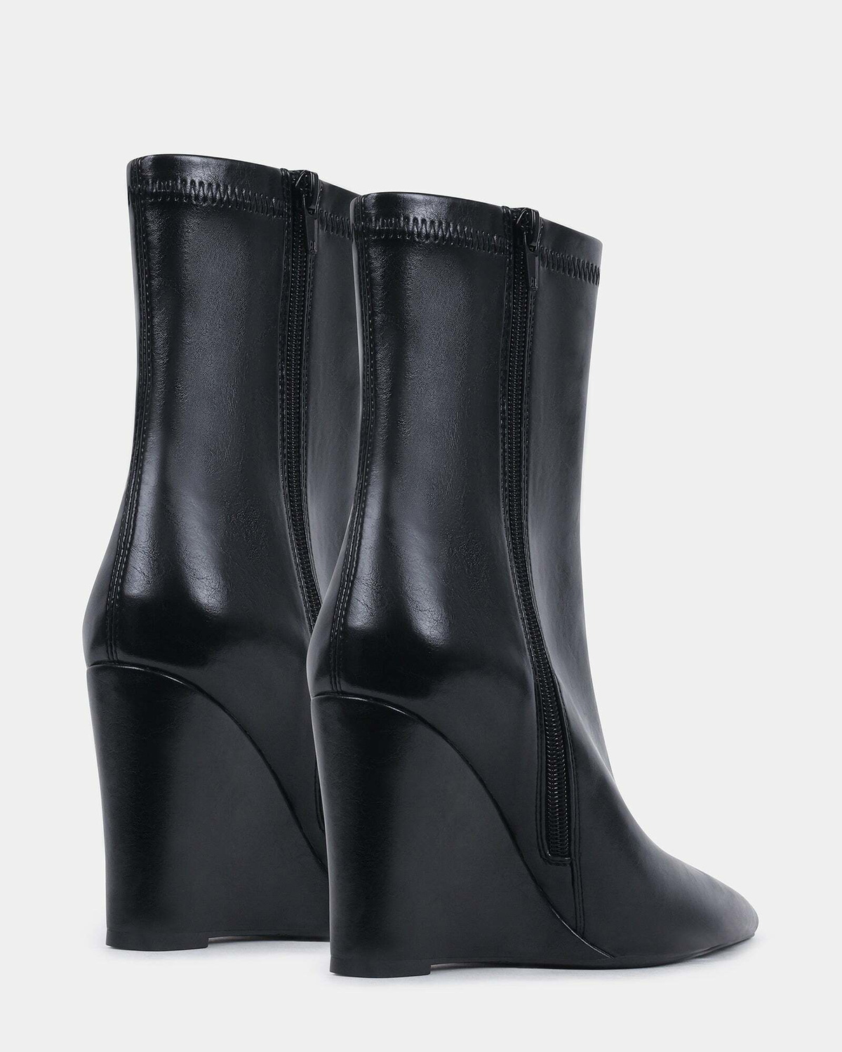 Steve Madden Duaa Booties in Black