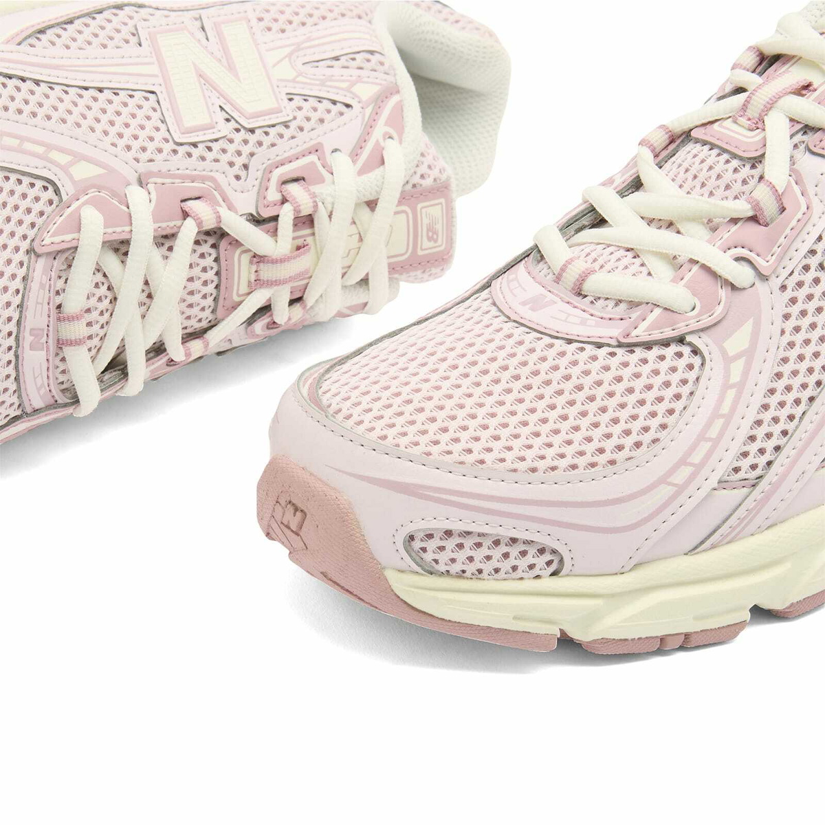 New Balance 740 Sneaker in Pink Granite