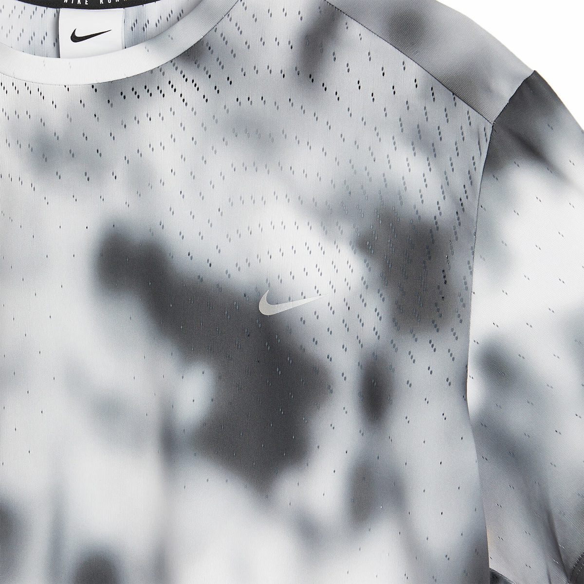 【2025春新作】NIKE DRY-FITADV ランニングＴシャツ（Ｌ）白.黒 Amazon | ナイキ メンズ Dri-FIT ワイルドラン ランニングT