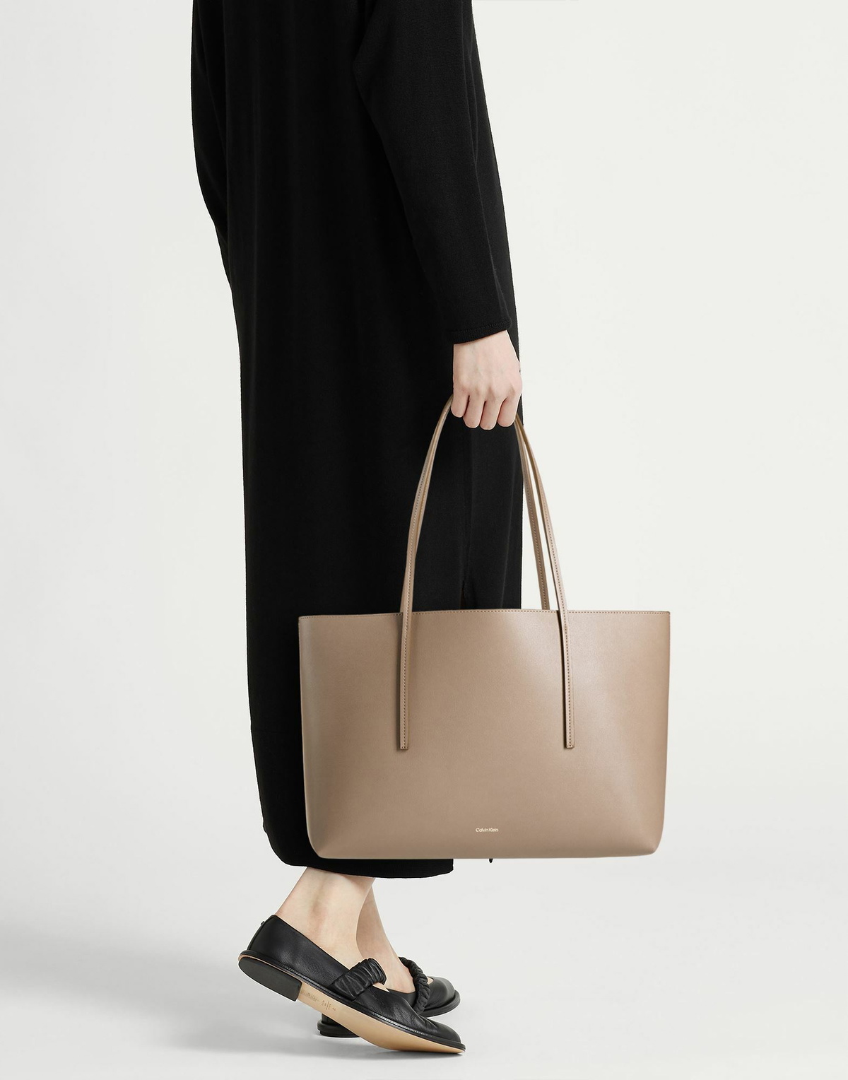Calvin Klein Womens Shoulder bag Sand