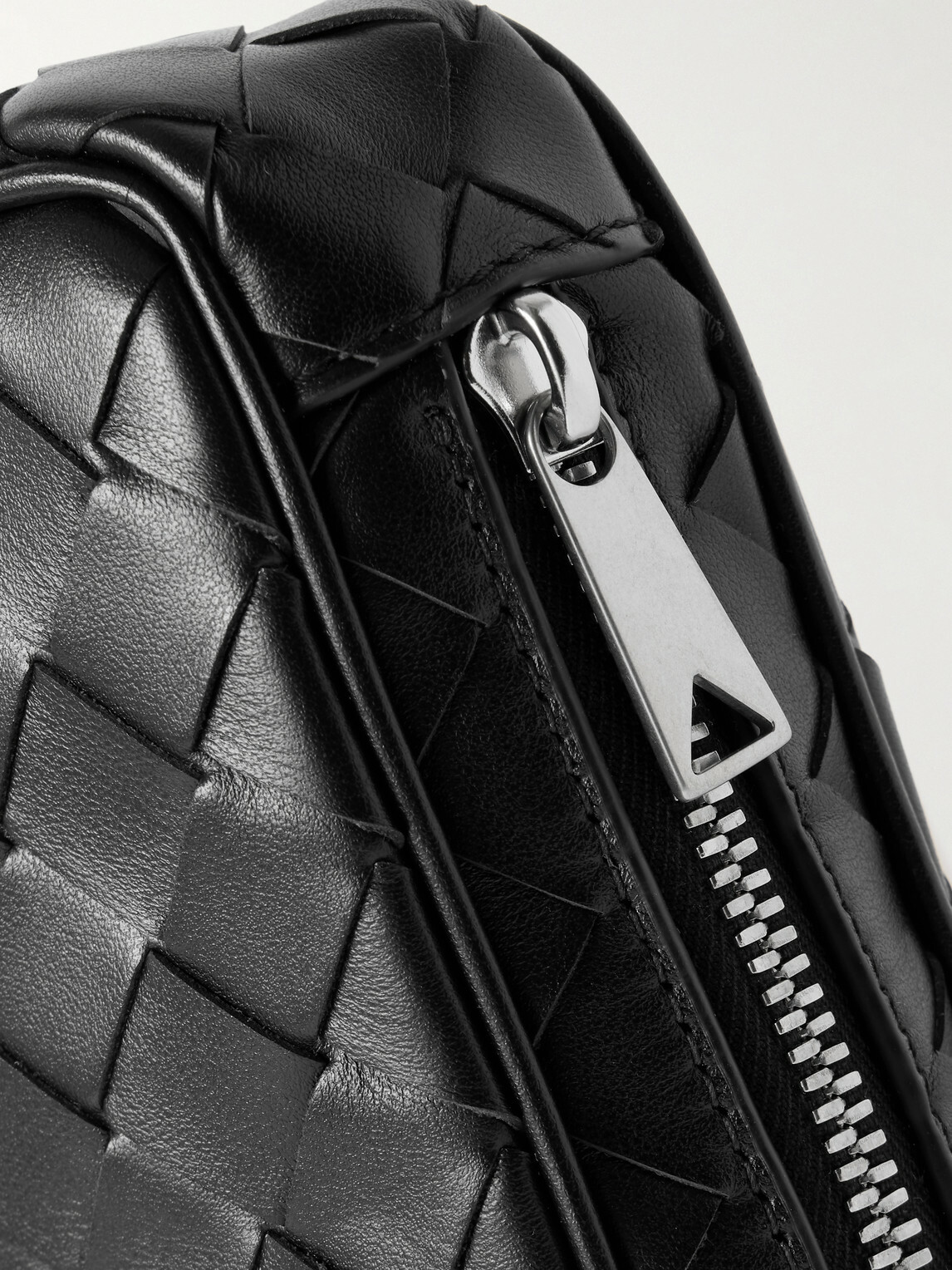 Bottega Veneta - Intrecciato Leather Pouch - Black