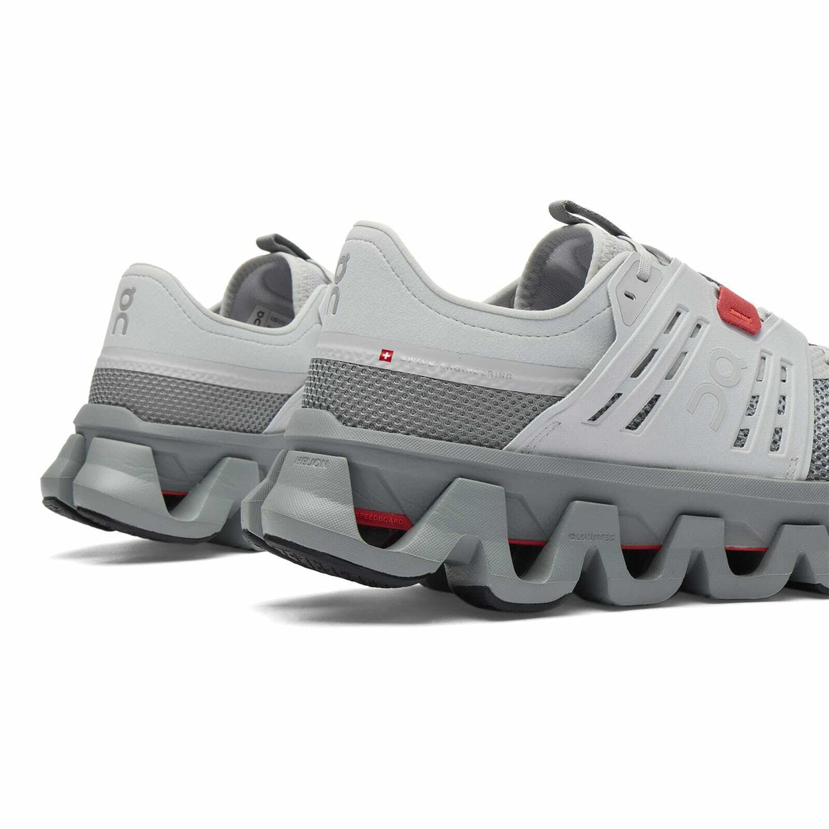 ON Men's Cloudswift Amp Sneaker in Glacier/Apollo