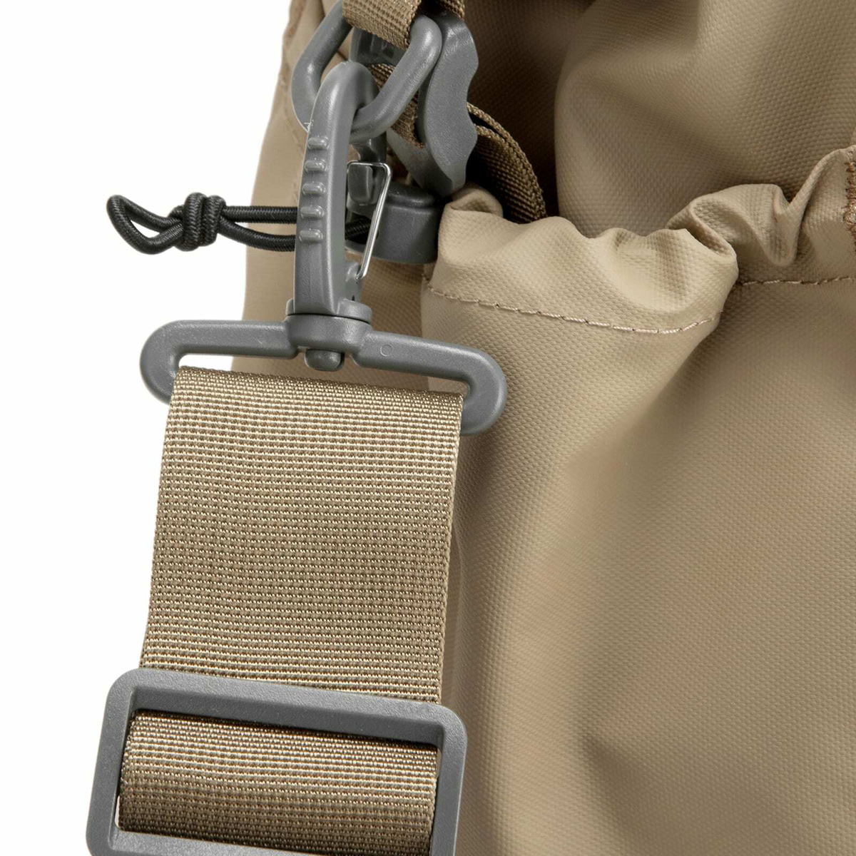 Elliker Holdall - Medium in Sand 