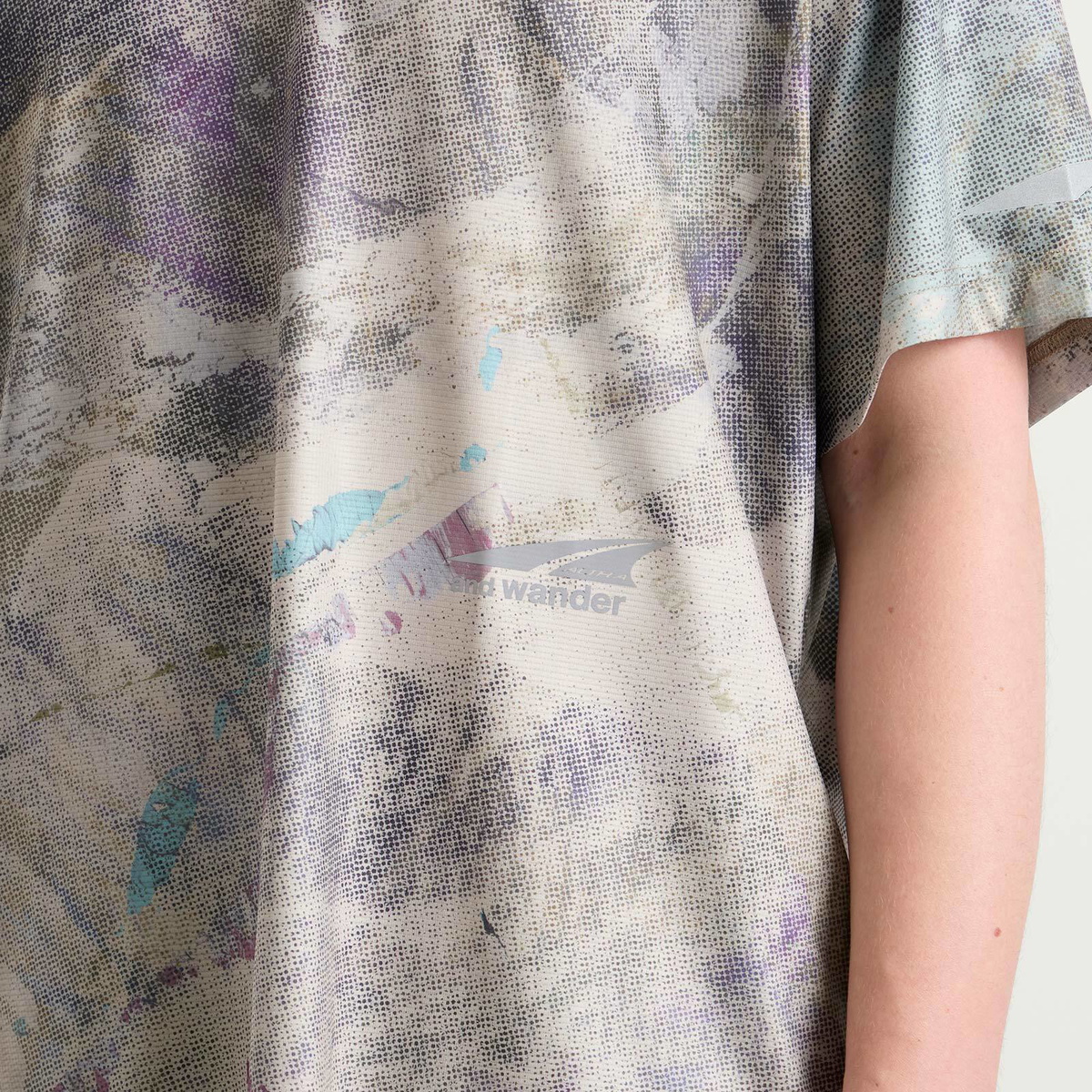 and wander Men's x Altra Graphic T-Shirt in Beige
