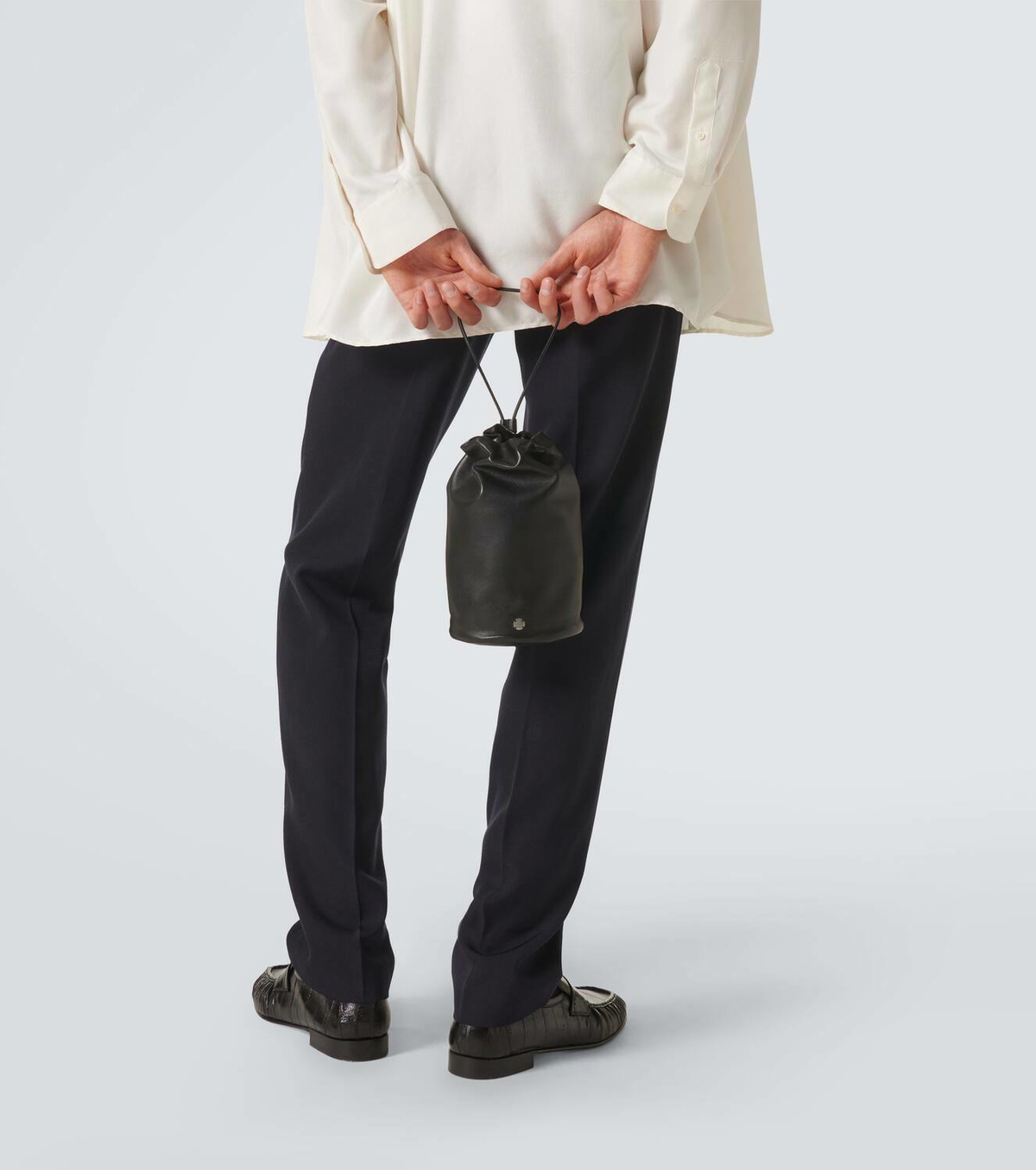 THE ROW Sporty Pouch ダークブラウン THE ROW Sporty Pouch ダークブラウン