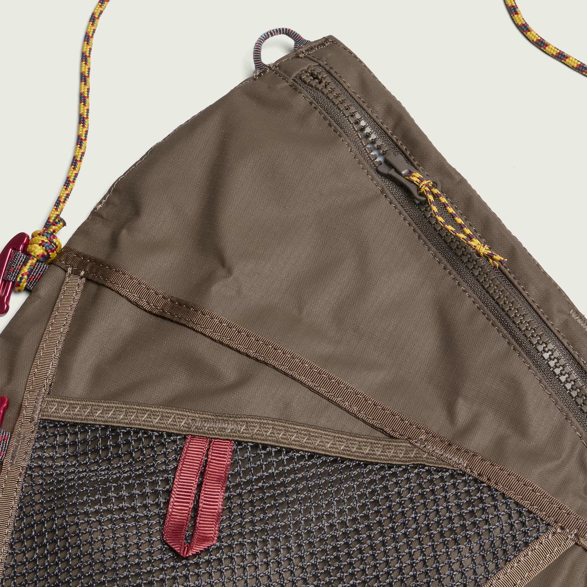Klättermusen Men's Hrid WP Accessory Bag 1.5L in Slate Brown