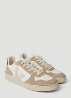 V-10 Sneakers in Beige