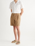 DE BONNE FACTURE - Pleated Linen Shorts - Brown