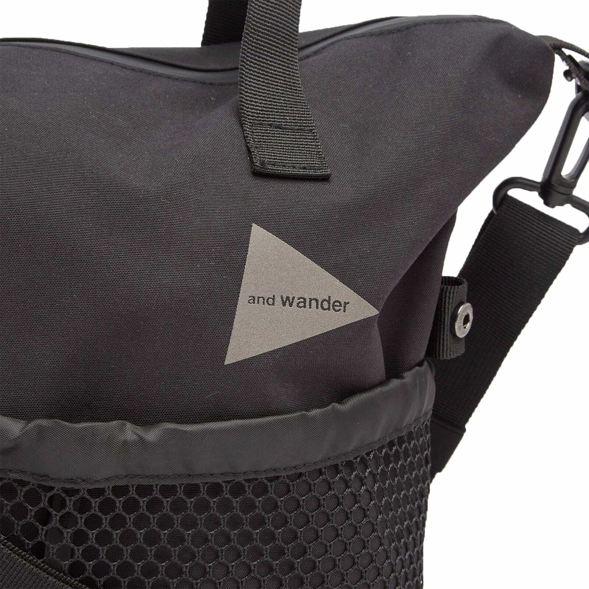 and wander Men's PE/CO 2-Way Bag in Black 