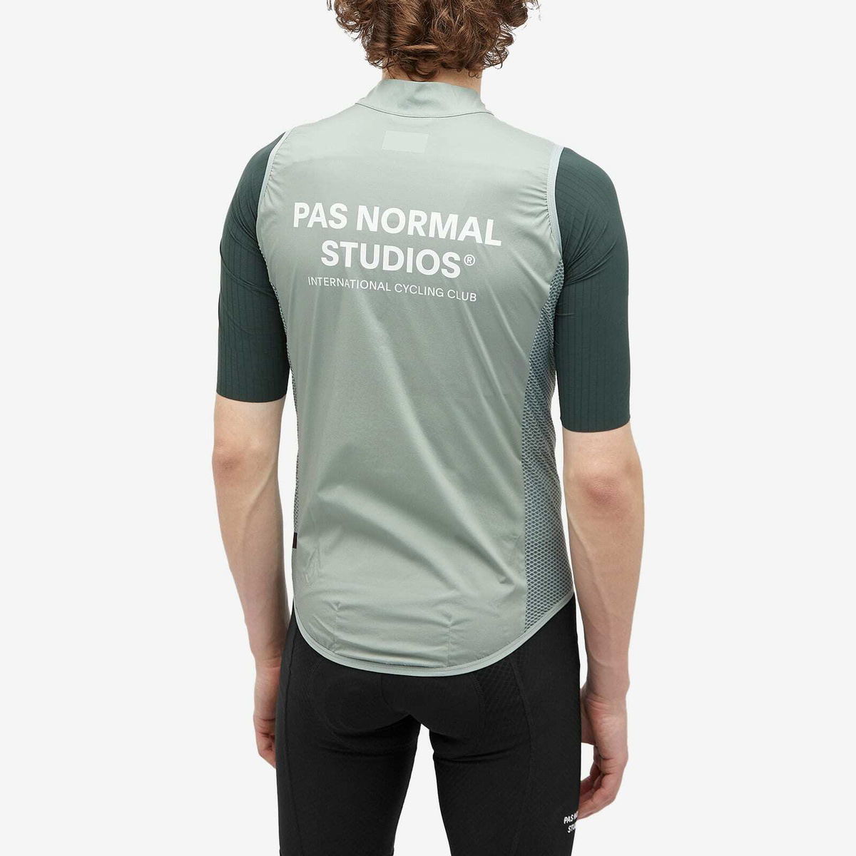 Pas Normal Studios Men's Mechanism Stow Away Gilet in Dusty Pas Normal Studios Men's Mechanism Stow Away Gilet in Dusty