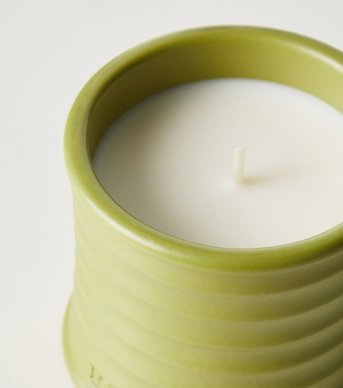 Loewe Home Scents Pistachio Small scented candle
