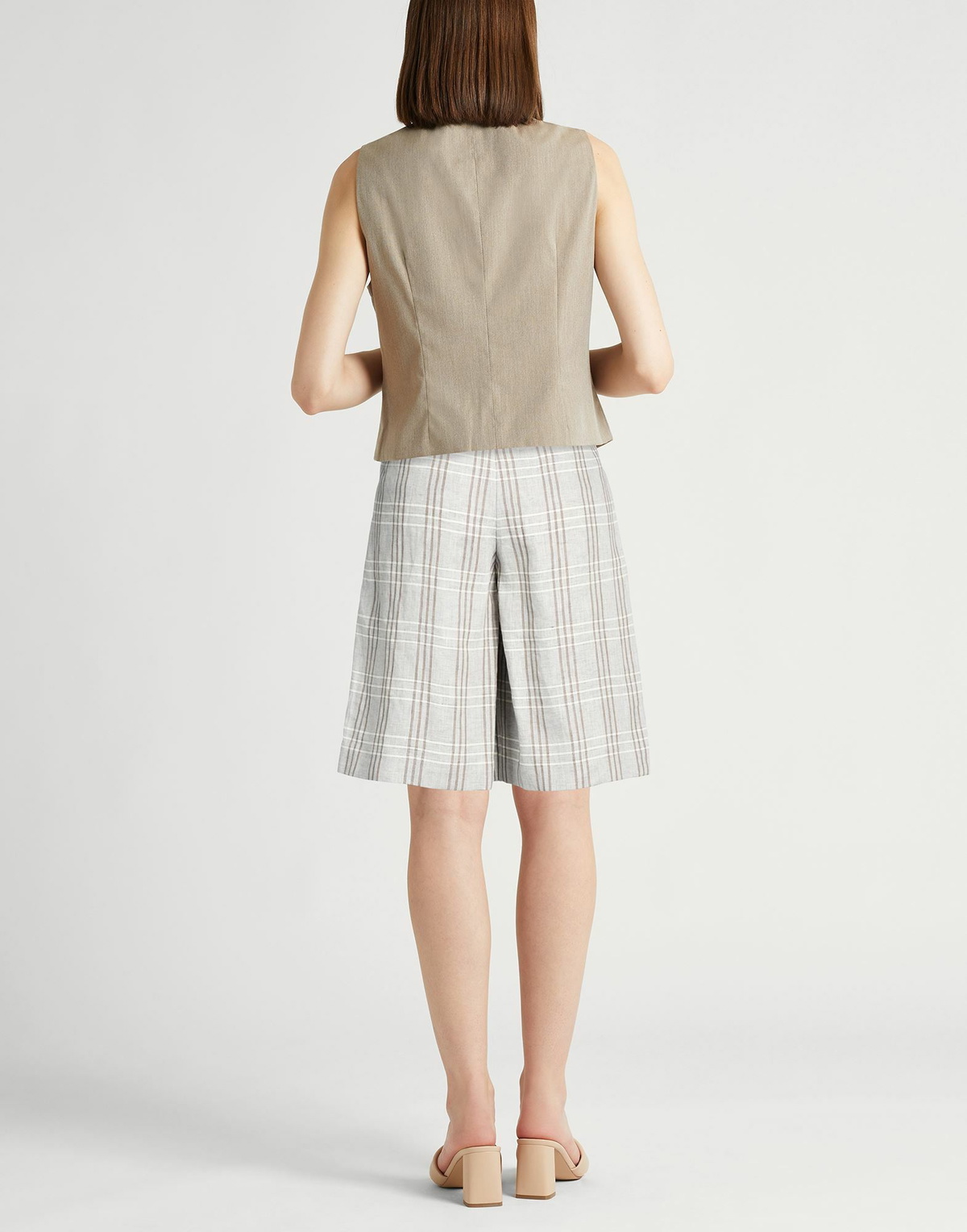 Peserico Womens Shorts & Bermuda Shorts in Light grey