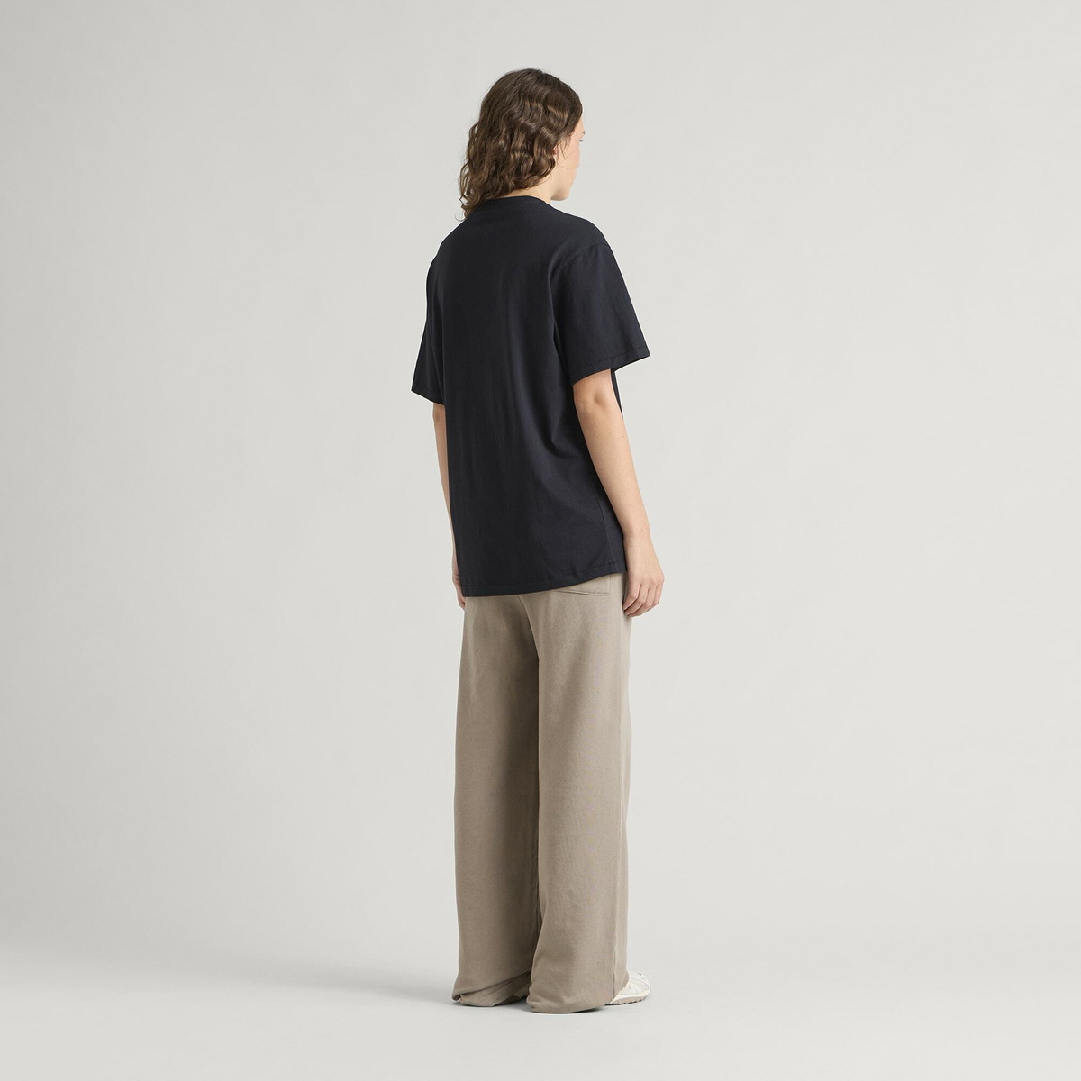 END. Signature T-shirt in Black