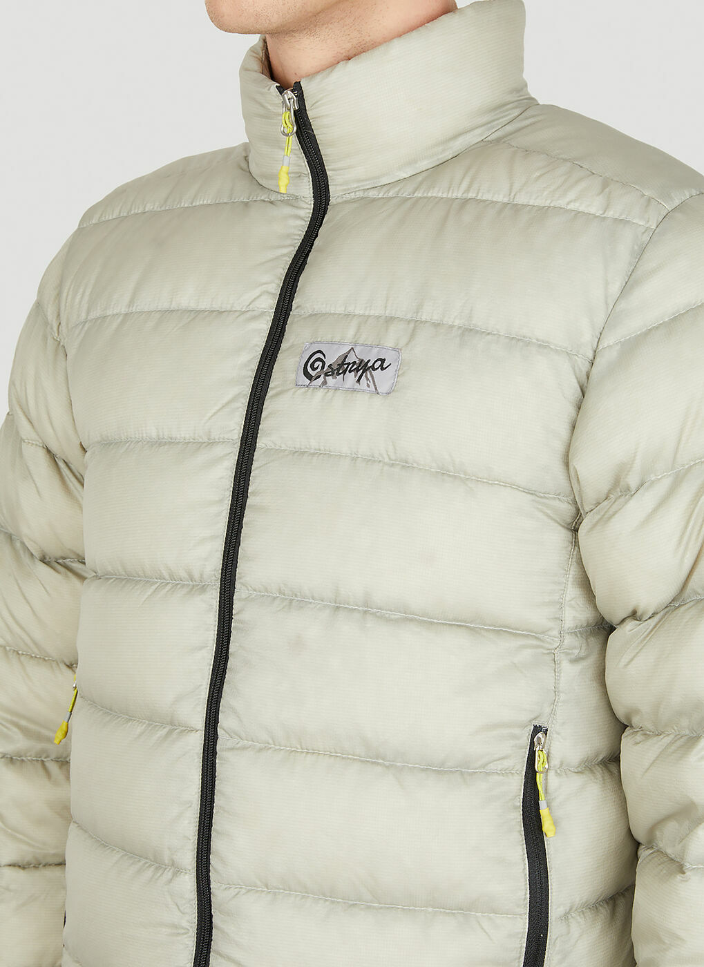 Light Puffer Jacket in Grey Ostrya