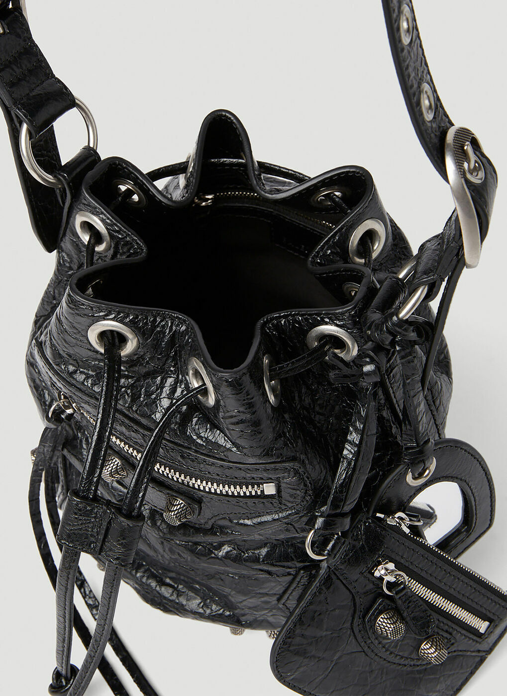 【BALENCIAGA】LE CAGOLE BUCKET BAG XS Balenciaga Le Cagole Xs Bucket Bag | Blue | FARFETCH AO