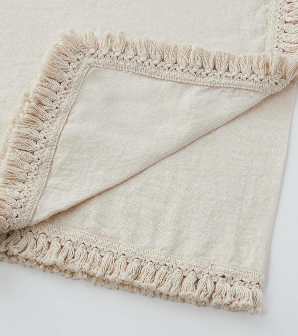 Once Milano Fringed Medium linen tablecloth