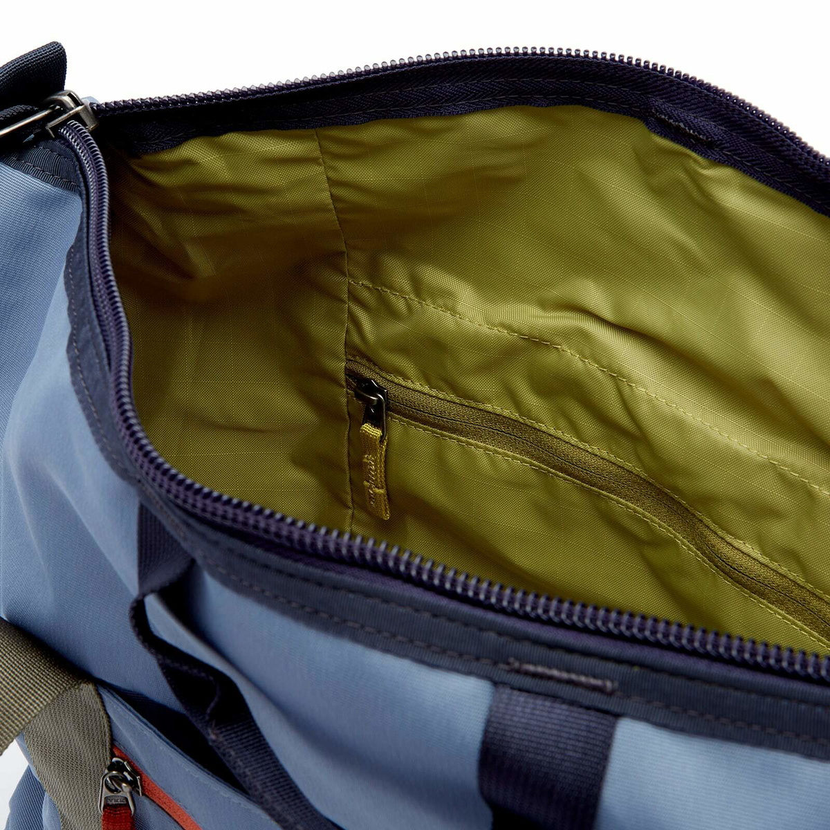 Cotopaxi Men's Viaje 35L Weekender Tote in Tempest/Fatigue 